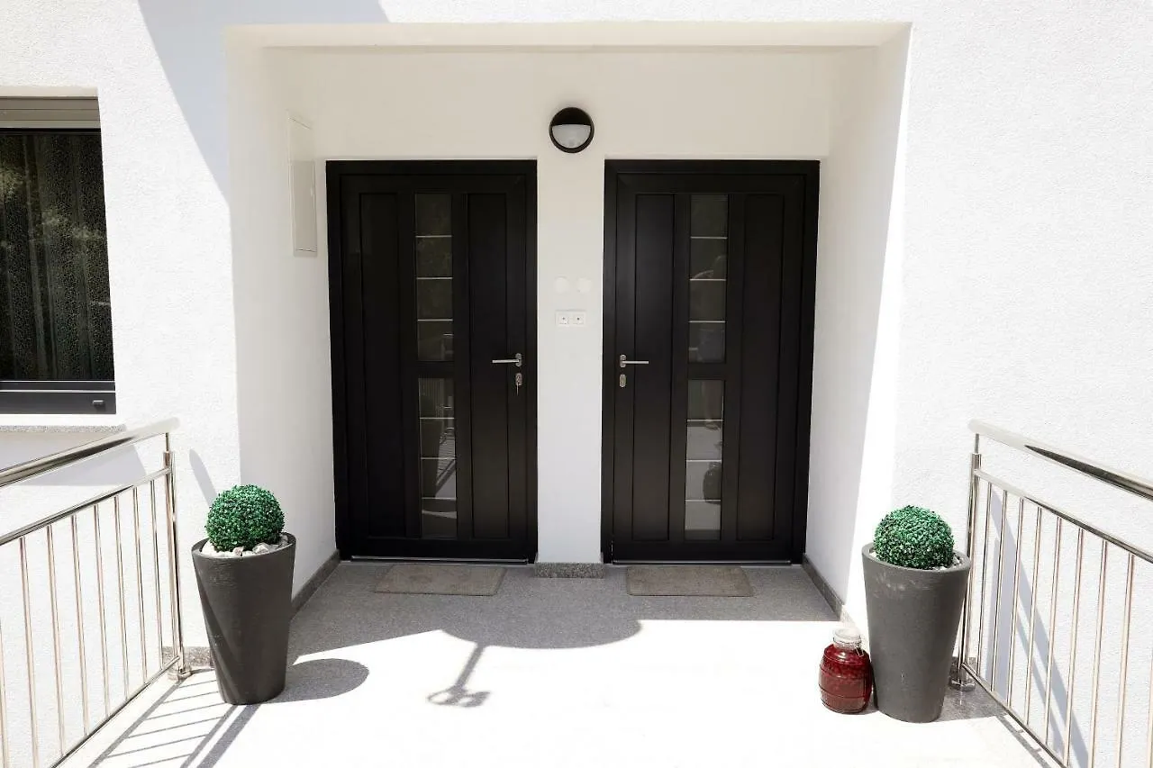 Apartmani Tokla Trogir Kroatien