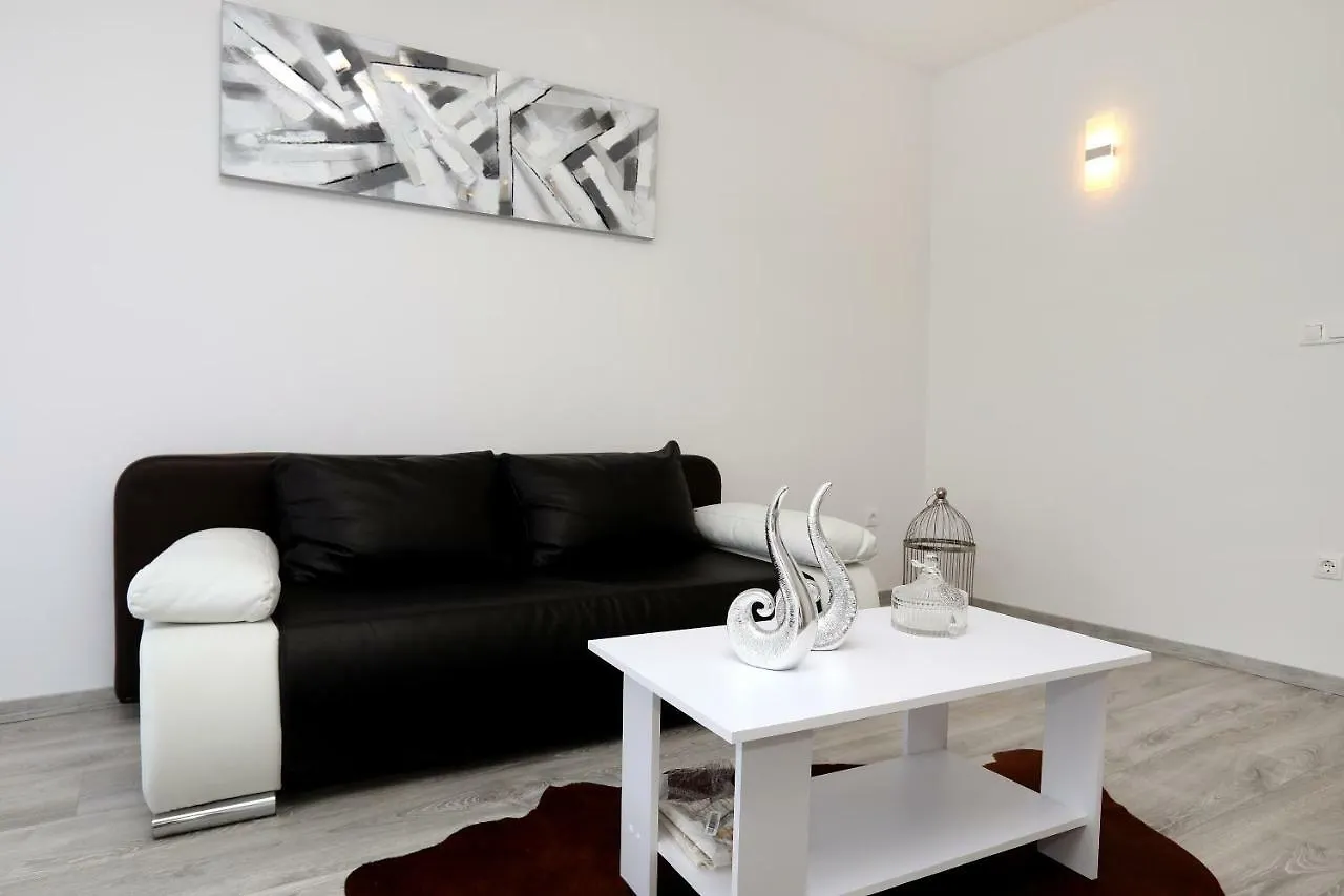 Apartmani Tokla Trogir 0*,