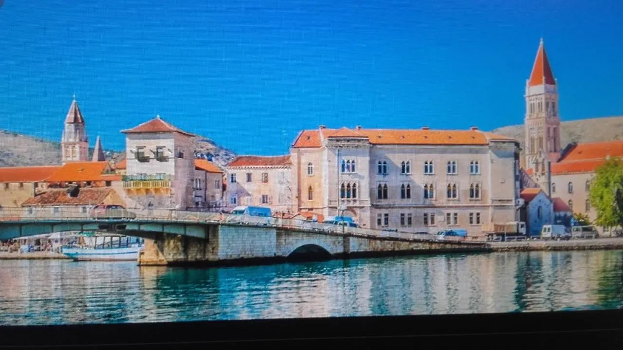 Apartmani Tokla Trogir 0*,